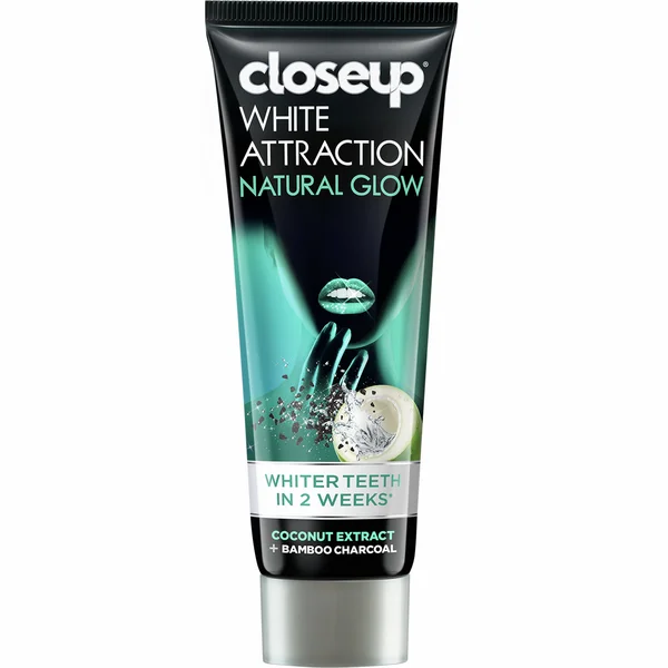 Closeup Toothpaste White Attraction Natural Glow -140gm